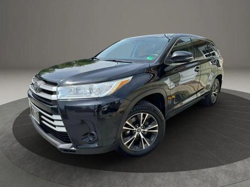 2018 Toyota Highlander LE