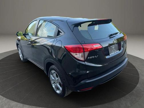 Crystal Black Pearl 2016 Honda HR-V LX