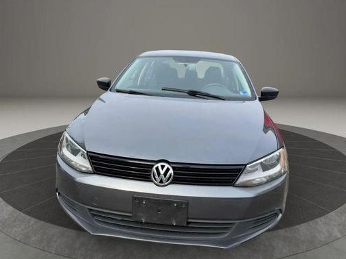 Platinum Gray Metallic 2013 Volkswagen Jetta S