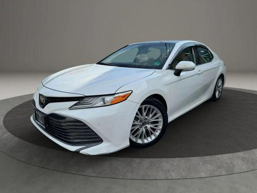 2018 Toyota Camry XLE
