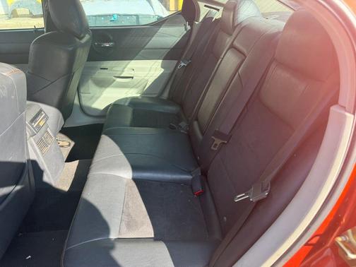 Go Mango! 2006 Dodge Charger R/T