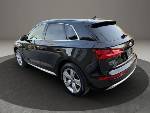 Black 2018 Audi Q5 2.0T Tech Premium