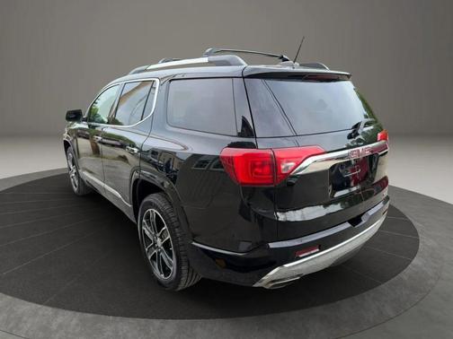 Black 2019 GMC Acadia Denali