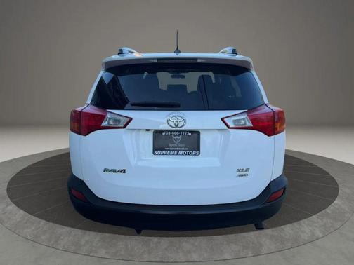 Super White 2015 Toyota RAV4 XLE