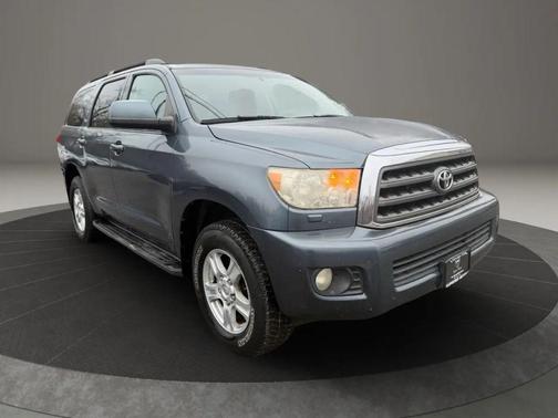 2008 Toyota Sequoia SR5