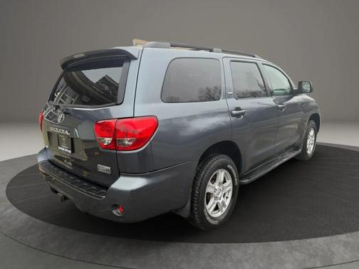 2008 Toyota Sequoia SR5