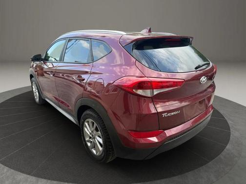 Ruby Wine 2017 Hyundai TUCSON SE Plus