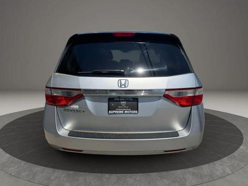 Alabaster Silver Metallic 2011 Honda Odyssey EX-L