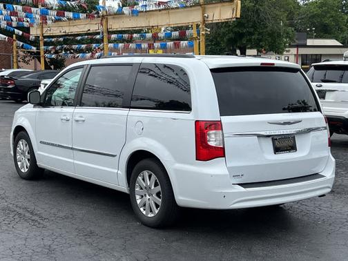 Photo 2 of 22 of 2014 Chrysler Town & Country Touring