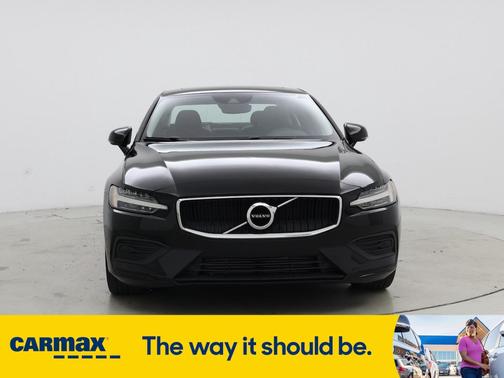 2020 Volvo S60 T5 Momentum
