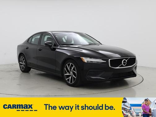 2020 Volvo S60 T5 Momentum