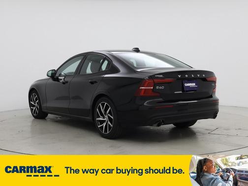 2020 Volvo S60 T5 Momentum