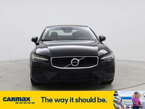 2020 Volvo S60 T5 Momentum