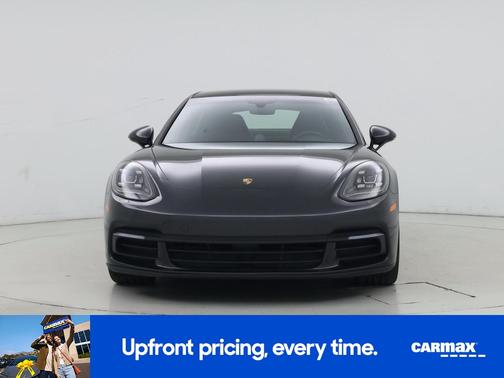 2018 Porsche Panamera 4