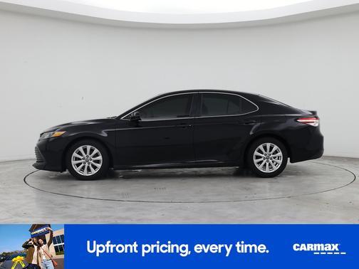 Black 2018 Toyota Camry LE