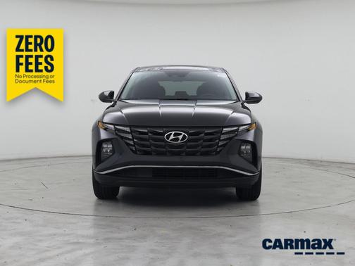 Gray 2023 Hyundai TUCSON SE