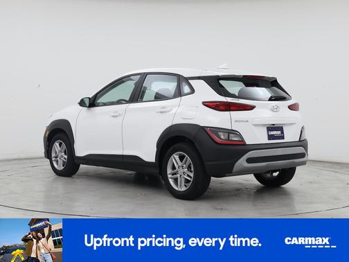White 2023 Hyundai KONA SE