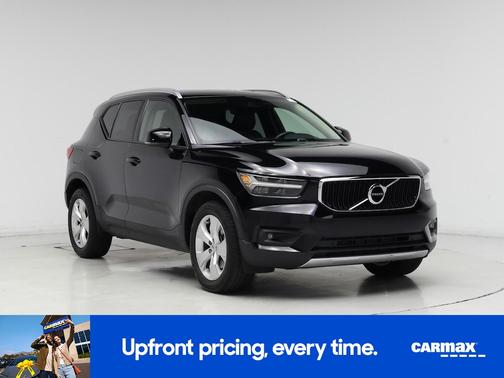 2021 Volvo XC40 T4 Momentum