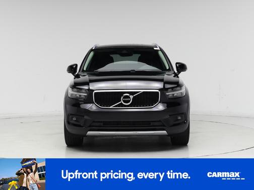 2021 Volvo XC40 T4 Momentum