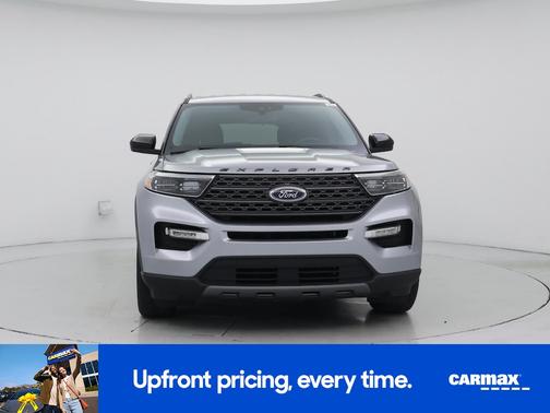 Silver 2022 Ford Explorer XLT