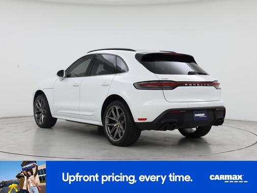 2022 Porsche Macan Base (PDK)