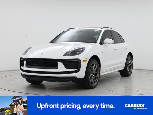 2022 Porsche Macan Base (PDK)