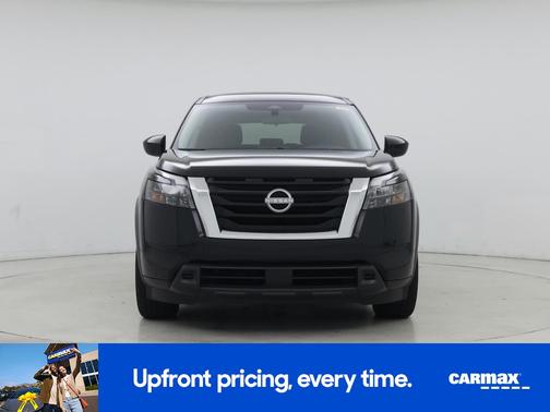 2024 Nissan Pathfinder S
