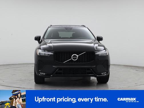 2023 Volvo XC60 B5 Plus Dark Theme