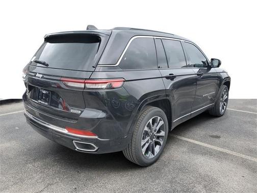 2025 Jeep Grand Cherokee Overland