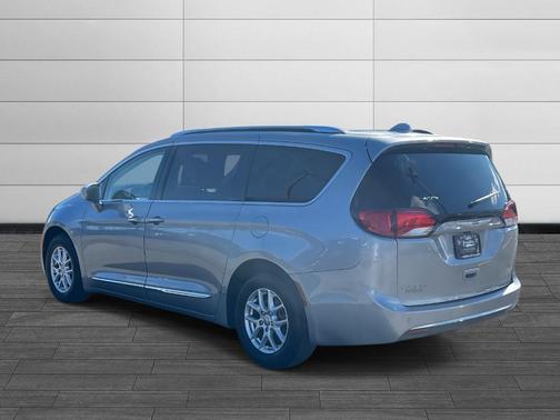 2020 Chrysler Pacifica Touring-L