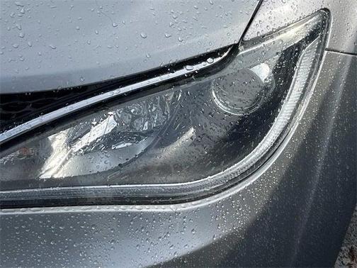 2020 Chrysler Pacifica Touring-L