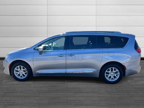 2020 Chrysler Pacifica Touring-L