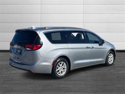 2020 Chrysler Pacifica Touring-L