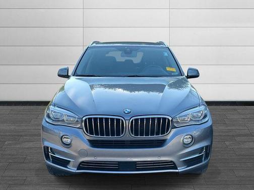 Space Gray Metallic 2016 BMW X5 xDrive35i