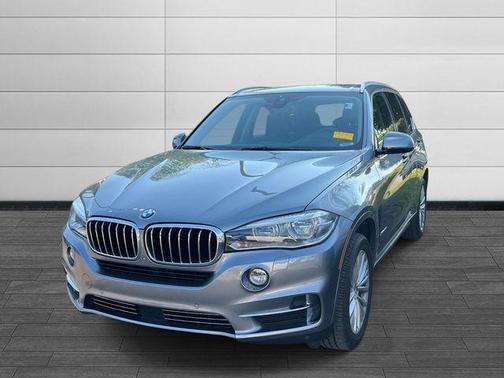 Space Gray Metallic 2016 BMW X5 xDrive35i