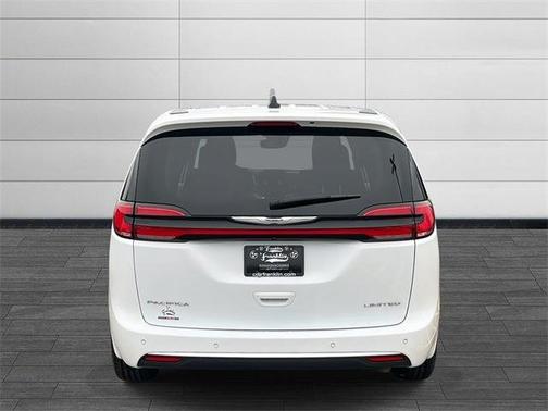 2024 Chrysler Pacifica Limited