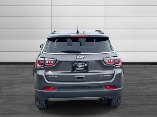 Granite Crystal Clearcoat Metallic 2022 Jeep Compass Limited