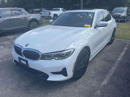 Alpine White 2019 BMW 330 i xDrive