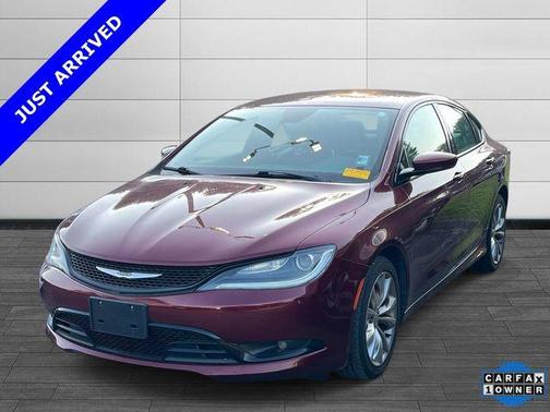 Velvet 2016 Chrysler 200 S