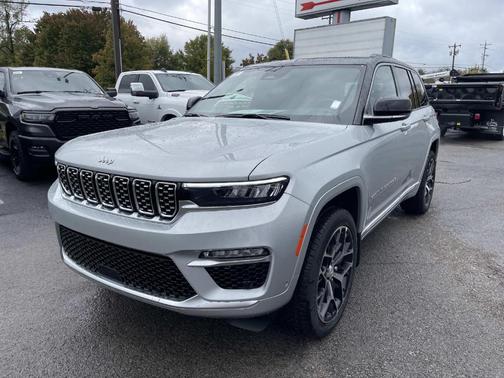 2025 Jeep Grand Cherokee Summit