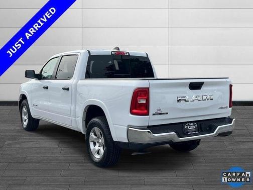 Bright White Clearcoat 2025 RAM 1500 Big Horn/Lone Star