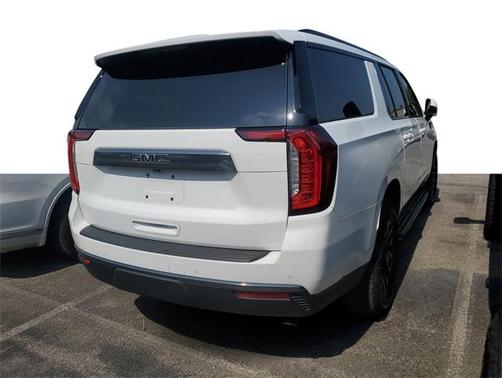 2024 GMC Yukon XL AT4