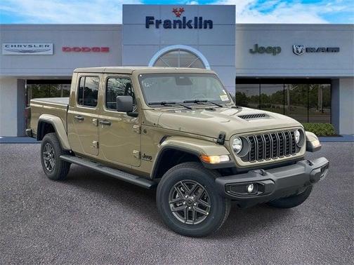 2026 Jeep Gladiator Sport