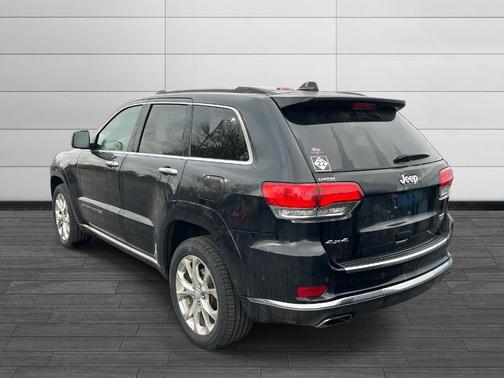 2019 Jeep Grand Cherokee Summit