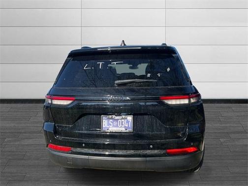 2022 Jeep Grand Cherokee Altitude