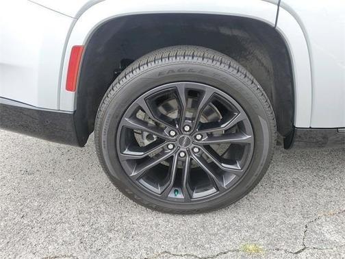 2024 Jeep Grand Wagoneer Series III