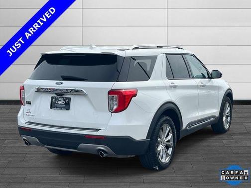 White Metallic 2021 Ford Explorer Limited