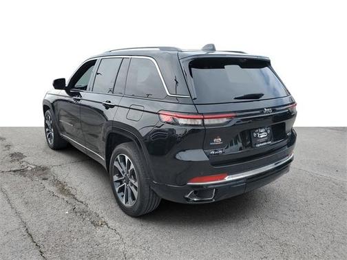 2022 Jeep Grand Cherokee Overland