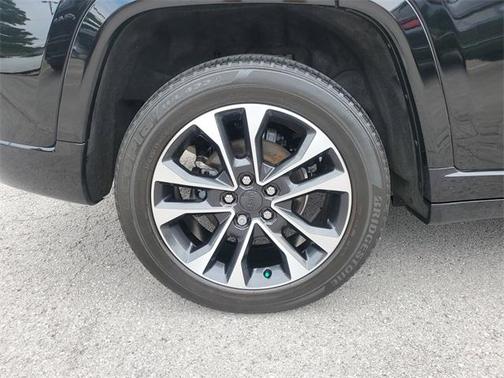 2022 Jeep Grand Cherokee Overland