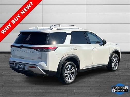 2024 Nissan Pathfinder SL